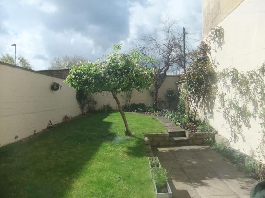Garden Maisonette In Bath City Centre Екстер'єр фото